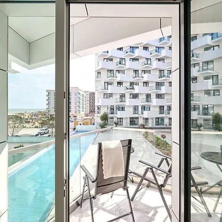 The Point In Infinity Spa&pools - Parking Apartment Mamaia