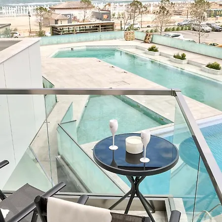 The Point In Infinity Spa&pools - Parking ママイア