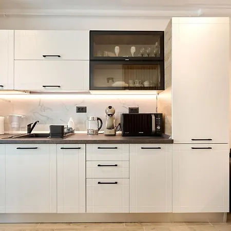 The Point In Infinity Spa&pools - Parking 马马亚